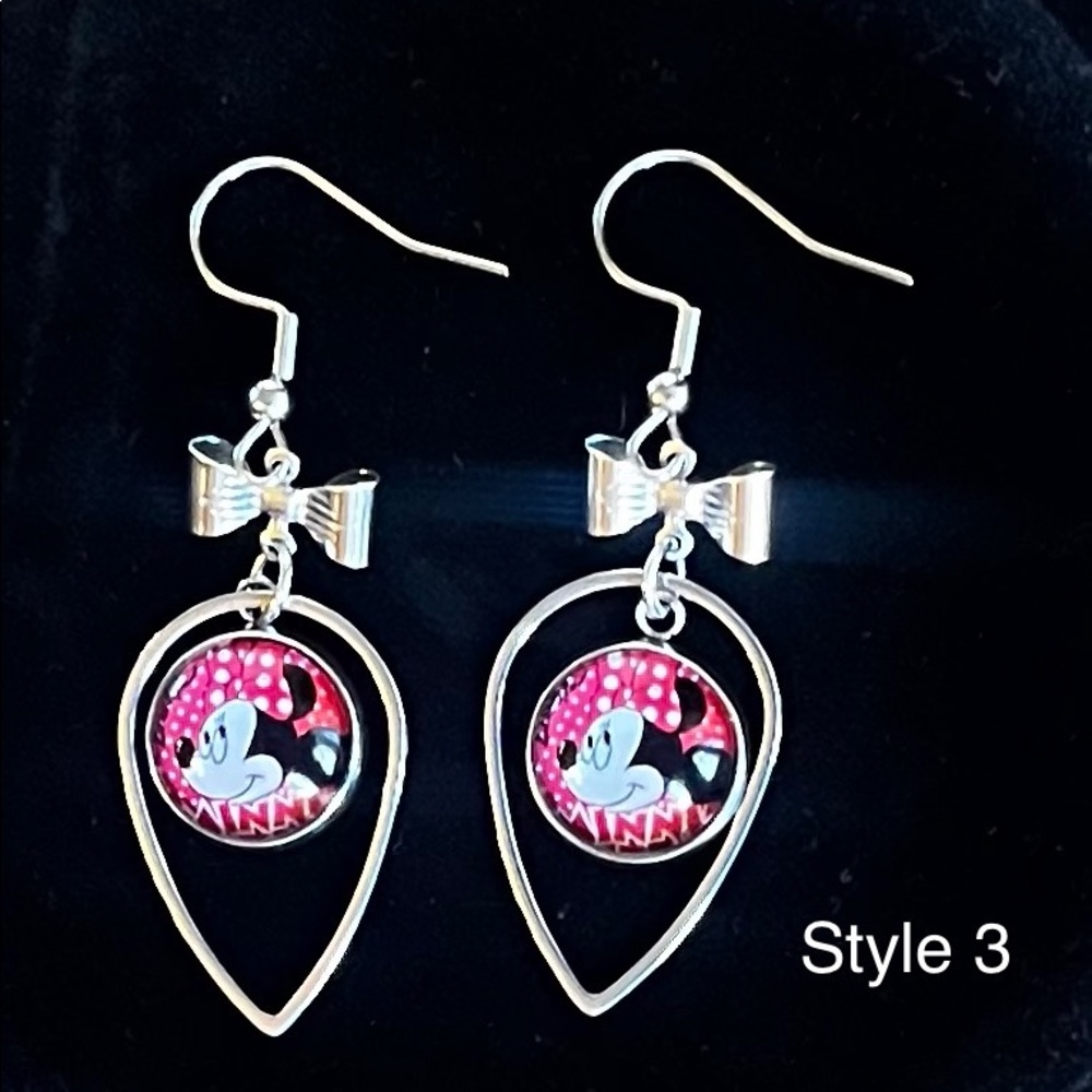 Minnie Mouse earrings